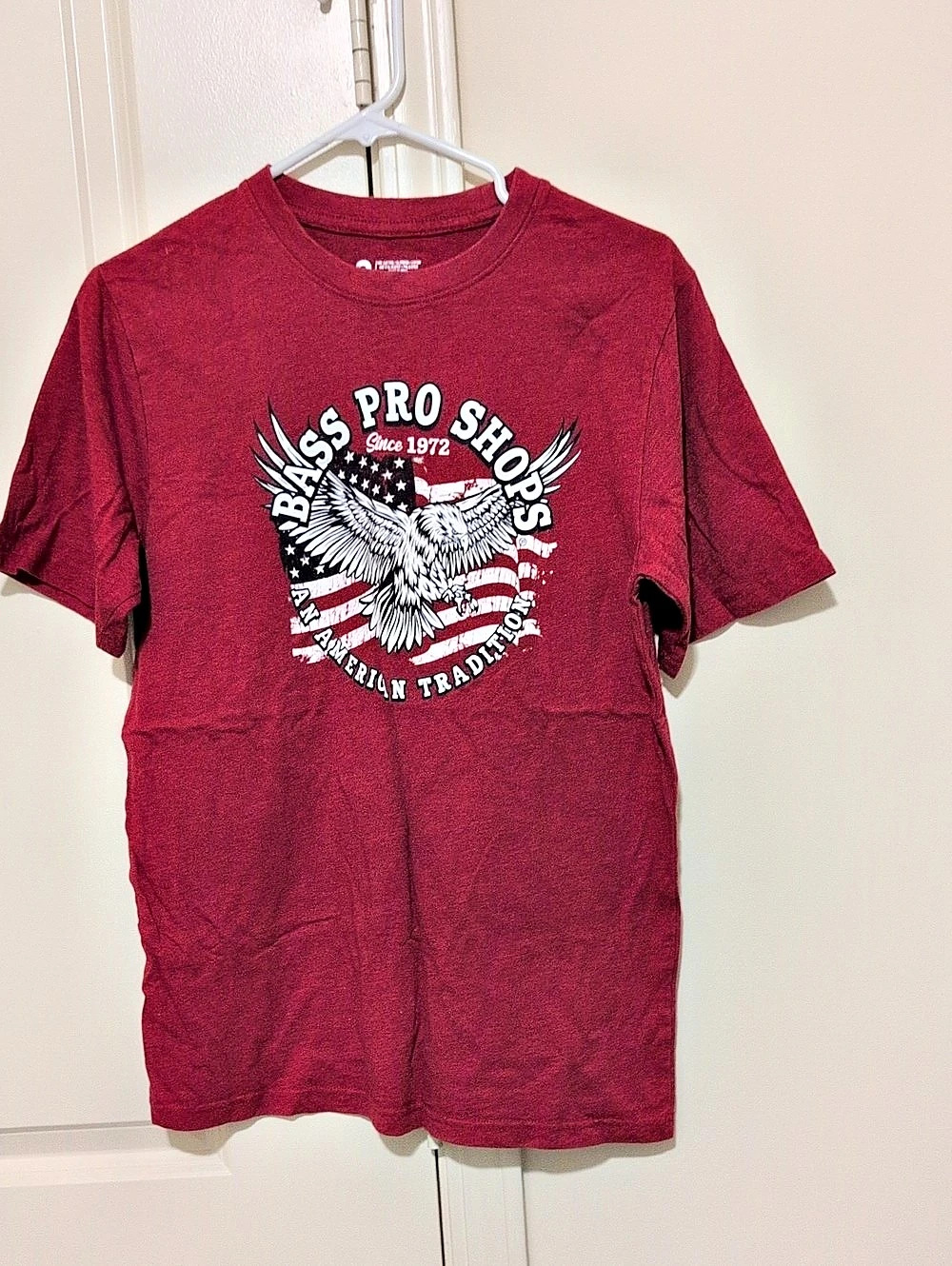 Bass Pro Shops Eagle Flag Graphic T-Shirt Red Size Small